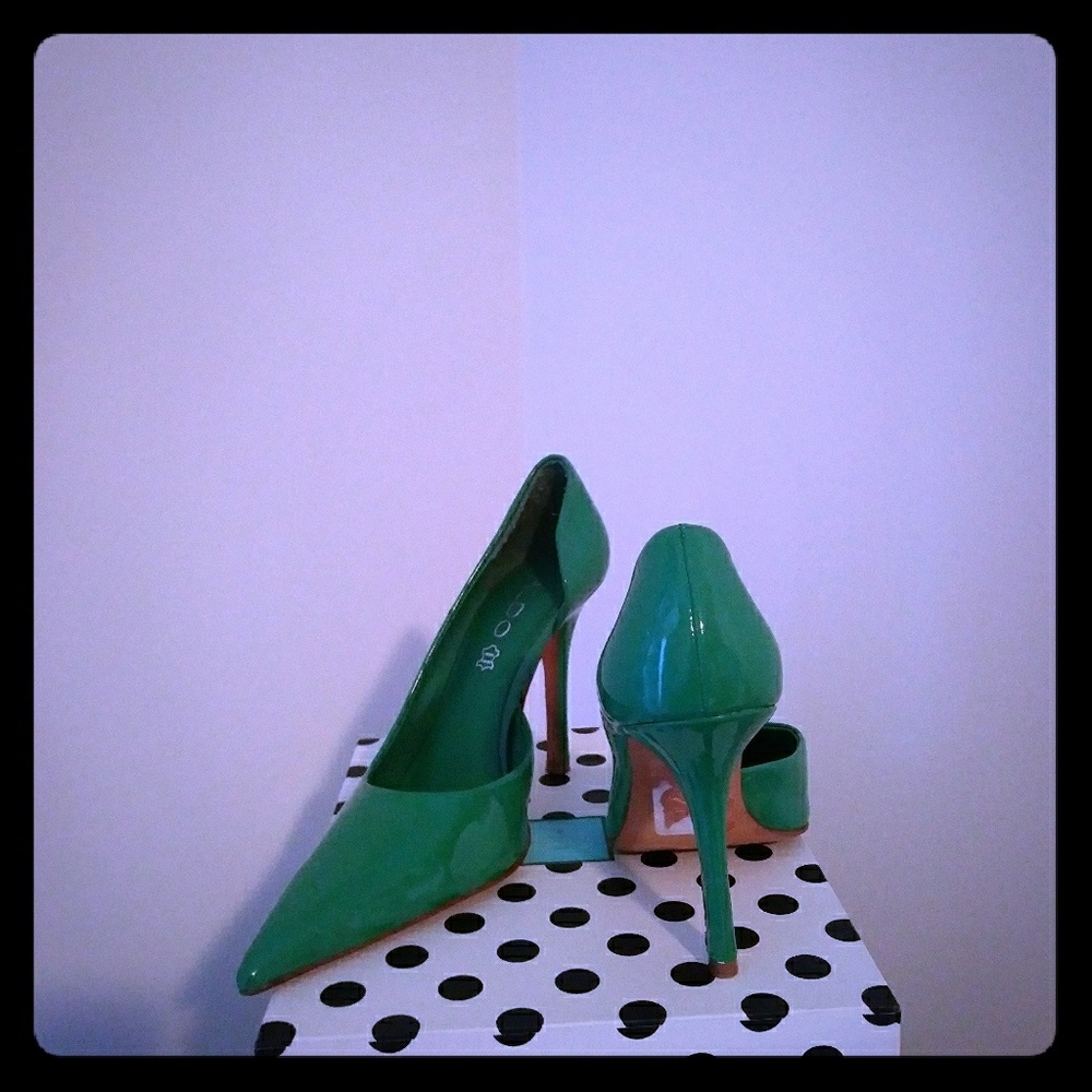 Women's shoes